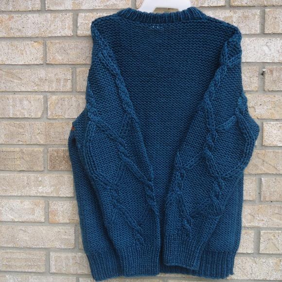 SIZE L. BHS cable knit sweater. - Picture 6 of 8